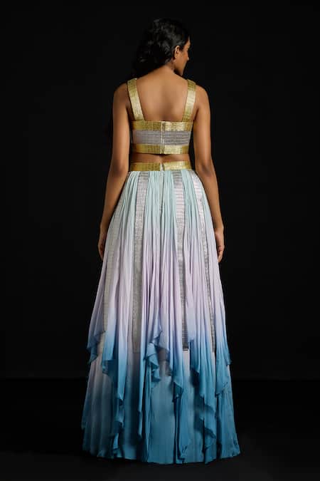 Akhl Gradient Fall-Panelled Skirt Set 