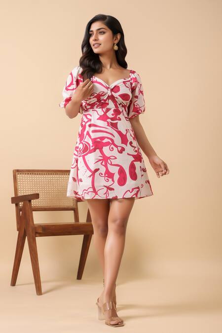 Buy Samyukta Singhania Orange Georgette Sweetheart Neck Abstract Print Dress Online at Aza Fashions Buy_Samyukta Singhania_Orange Georgette Sweetheart Neck Abstract Print Dress _Online_at_Aza_Fashions