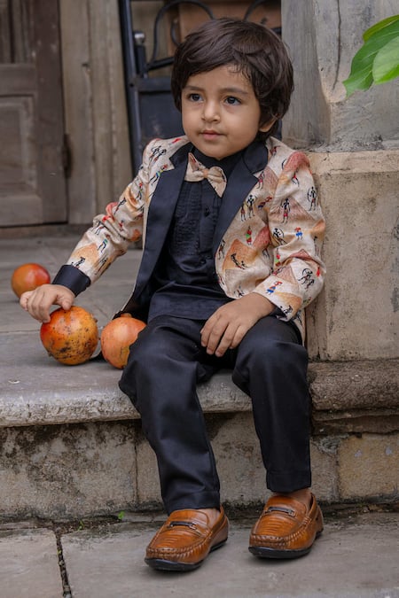 Buy_Funny Bones Clothings_Orange Linen Pyramid Print Blazer Set _Online_at_Aza_Fashions