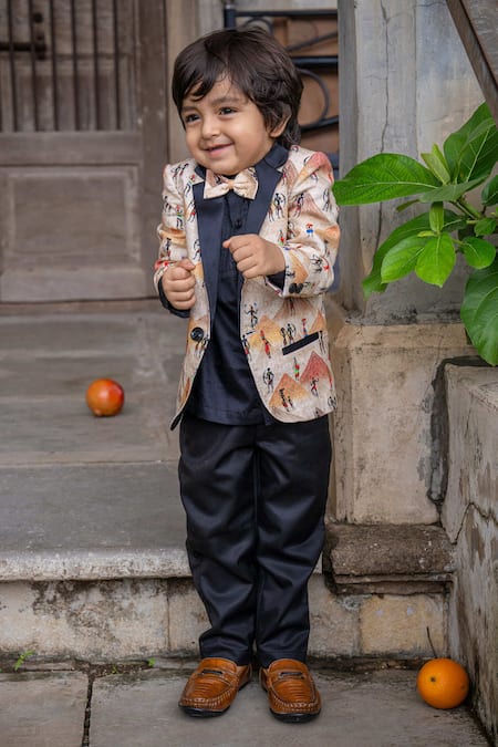 Shop_Funny Bones Clothings_Orange Linen Pyramid Print Blazer Set 