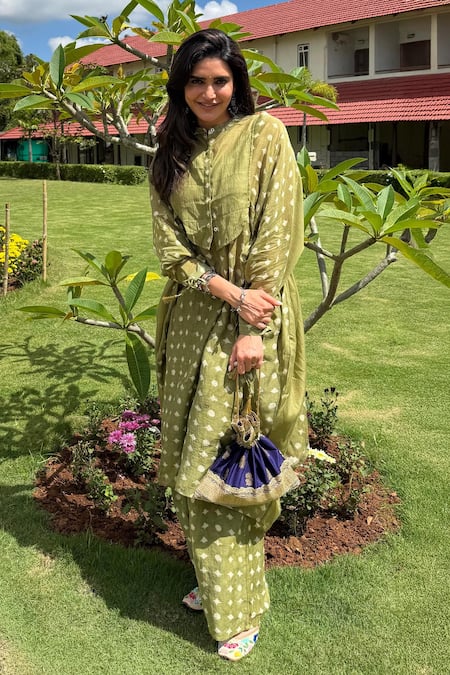 Shop_JAYATI GOENKA_Green Silk, Collared Heena Block Print Kaftan Set 
