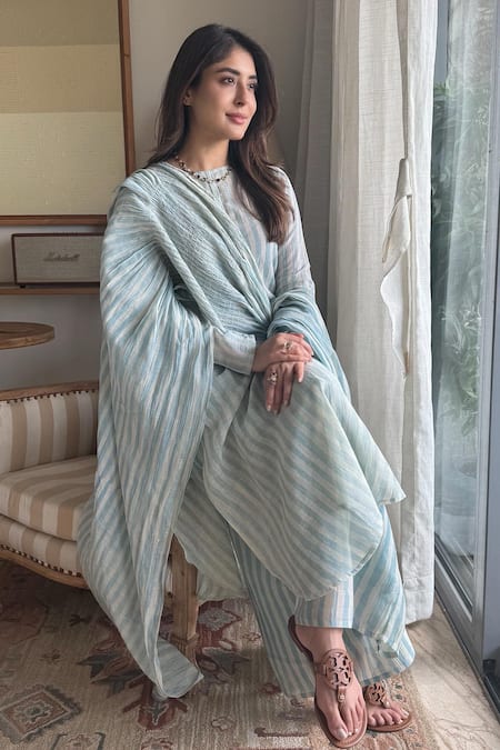 Buy_JAYATI GOENKA_Blue Chanderi Silk Round Neck Stripe Print Kurta Set _at_Aza_Fashions