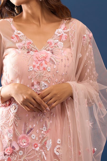 Shop Azeera Pink Embroidery, Sequins V-neck Kurta Set Online at Aza Fashions Shop_Azeera_Pink Embroidery, Sequins V-neck Kurta Set _Online_at_Aza_Fashions