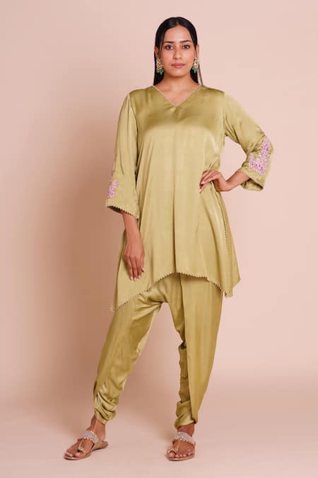 Brij Anaya Green Embroidered Kurta With Dhoti Pant 