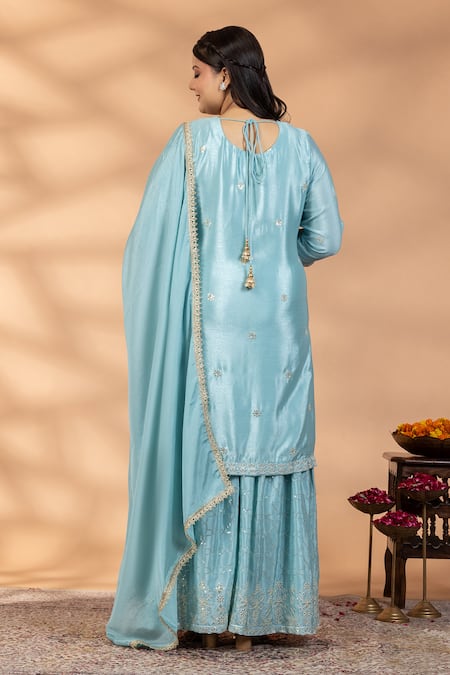 Mamicha Embroidered Kurta Set 