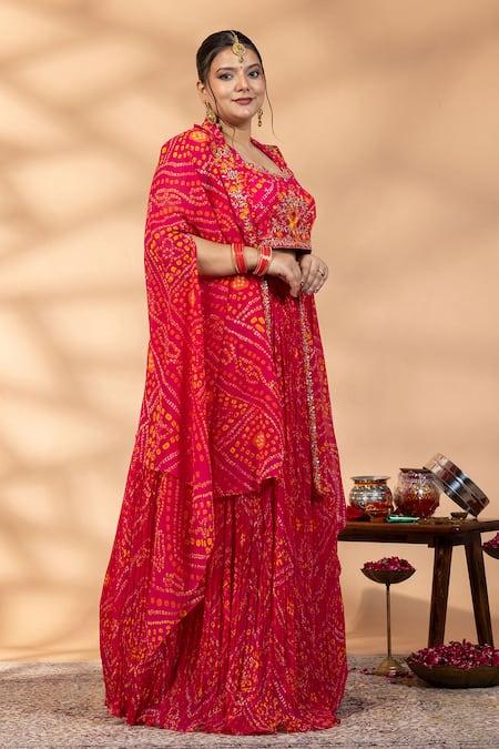Mamicha_Magenta Georgette Embroidery Scoop Neck, Open Bandhej Kurta Pant And Cape Set _Online_at_Aza_Fashions