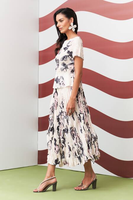 Pleats By Aruni_White Crepe Boat Neck Jasmine Print Top And Skirt Set _Online_at_Aza_Fashions