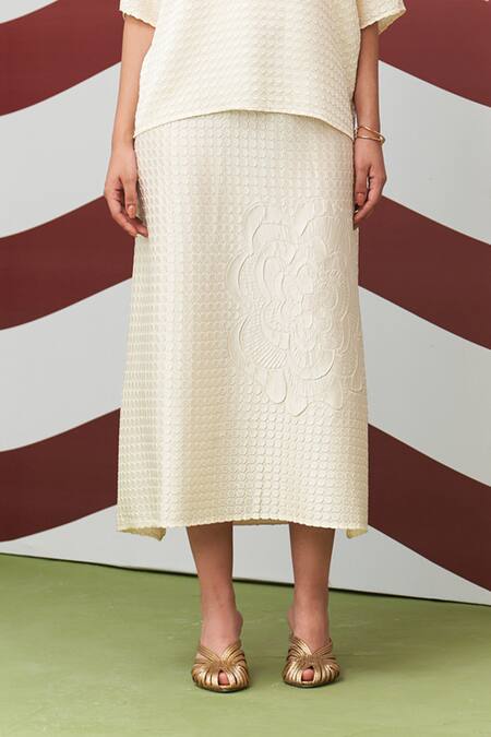 Pleats By Aruni_Ivory Crepe, Satin Embroidery Round Neck Anabel Textured Skirt Set_Online_at_Aza_Fashions