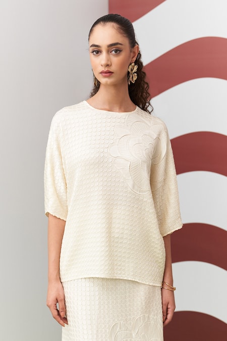 Buy_Pleats By Aruni_Ivory Crepe, Satin Embroidery Round Neck Anabel Textured Skirt Set