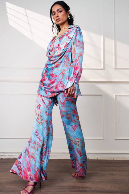 Style Junkiie_Blue Satin, Chiffon Embroidery Scoop Neck Icy Bloom Bustier _Online_at_Aza_Fashions