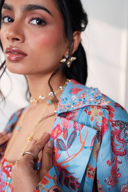 Buy_Style Junkiie_Blue Satin, Chiffon Embroidery Scoop Neck Icy Bloom Bustier _Online_at_Aza_Fashions