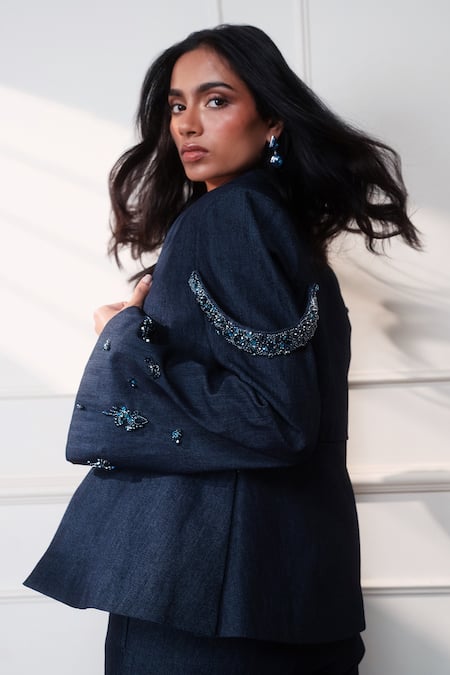 Style Junkiie Neel Jashn Blazer With Baaju Bandh 