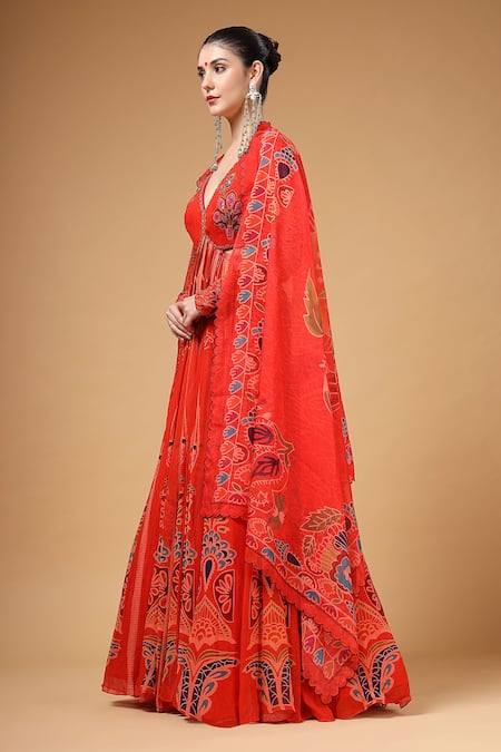 Buy_Gazab by Miku Kumar_Red Georgette, Organza Embroidery V-neck Sarmast Printed Anarkali With Dupatta _Online_at_Aza_Fashions