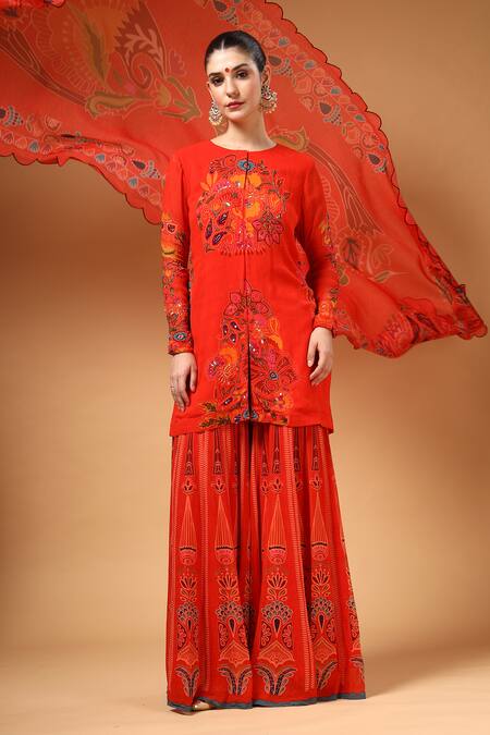 Gazab by Miku Kumar_Red Georgette, Organza Embroidery Round Neck Fanaa Printed Kurta Sharara Set _at_Aza_Fashions