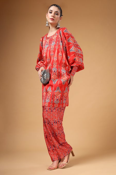 Gazab by Miku Kumar_Red Silk, Crepe Round Neck Ruhani Printed Kaftan With Palazzo _at_Aza_Fashions