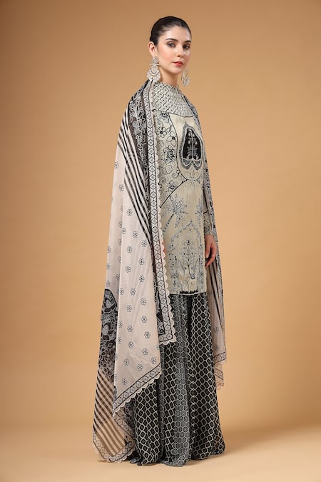 Gazab by Miku Kumar Chandni Printed Kurta Set 