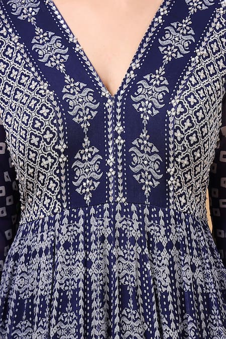 Shop_Gazab by Miku Kumar_Navy Georgette, Organza Embroidery V-neck Qurbat Printed Anarkali With Dupatta 