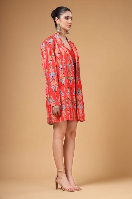 Buy_Gazab by Miku Kumar_Red Silk, Crepe, Georgette V-neck, Collared Sabr Printed Dress With Jacket _Online_at_Aza_Fashions
