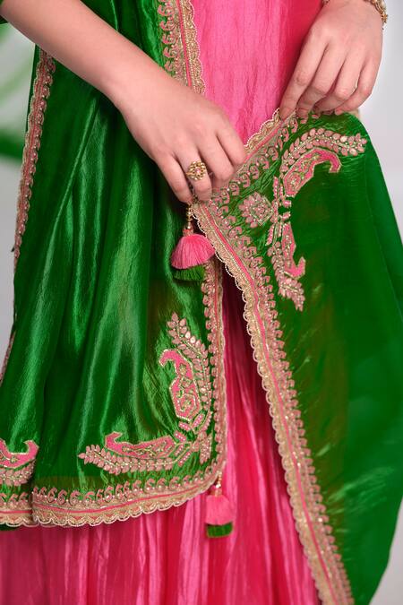 Buy_Almaari By Pooja Patel_Pink Silk Embroidery, Gota Patti, Tassels Split Rangsaaz Kurta Sharara Set 
