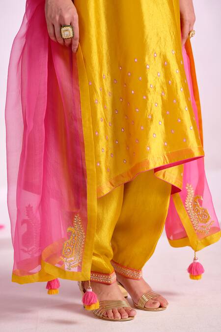 Buy_Almaari By Pooja Patel_Yellow Silk, Organza Embroidery, Gota Patti, Tassels Split Rangleela Kurta Set _Online_at_Aza_Fashions