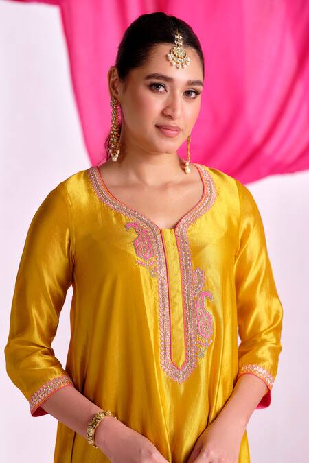 Shop_Almaari By Pooja Patel_Yellow Silk, Organza Embroidery, Gota Patti, Tassels Split Rangleela Kurta Set _Online_at_Aza_Fashions
