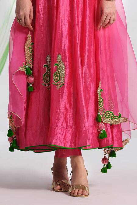 Buy_Almaari By Pooja Patel_Pink Silk, Organza Gota Patti, Embroidery, Tassels Round Rangraag Anarkali Set 