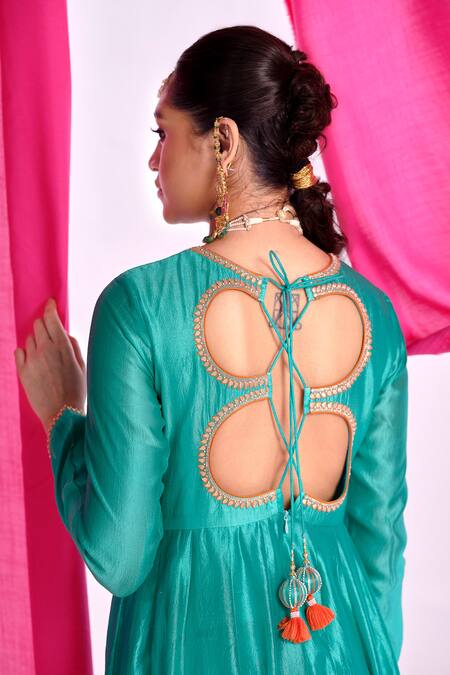 Buy_Almaari By Pooja Patel_Green Silk, Organza Gota Patti, Embroidery, Tassels Round Rangraag Anarkali Set 