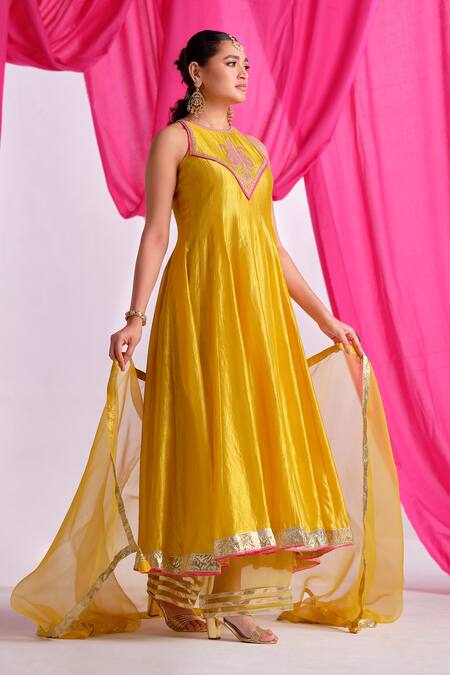Almaari By Pooja Patel_Yellow Silk, Shantoon, Organza Embroidery, Gota Patti, Rangmehal Anarkali Set _Online_at_Aza_Fashions