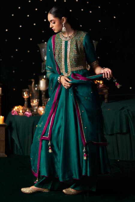 Almaari By Pooja Patel_Green Silk, Organza Embroidery, Gota Patti, Zari, Tassels Esraj Anarkali Set _Online_at_Aza_Fashions