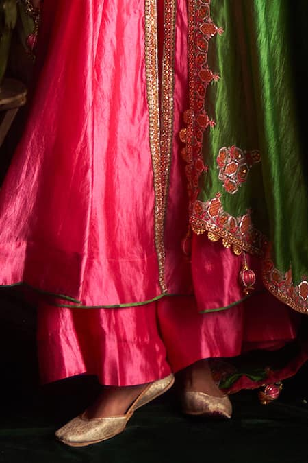 Almaari By Pooja Patel_Pink Silk Embroidery, Sequins, Gota Patti, Tassels V-neck Tumbi Anarkali Set _Online_at_Aza_Fashions