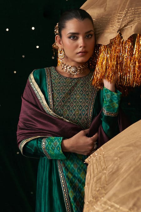 Buy_Almaari By Pooja Patel_Green Silk Embroidery, Tassels, Zari, Gota Patti Round Neck Khol Anarkali Set _Online_at_Aza_Fashions