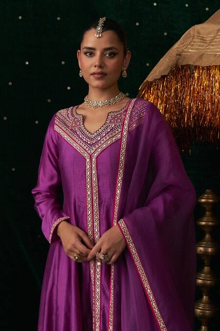 Buy_Almaari By Pooja Patel_Purple Silk, Organza Embroidery, Gota Patti, Tassels V-neck Rabab Anarkali Set 