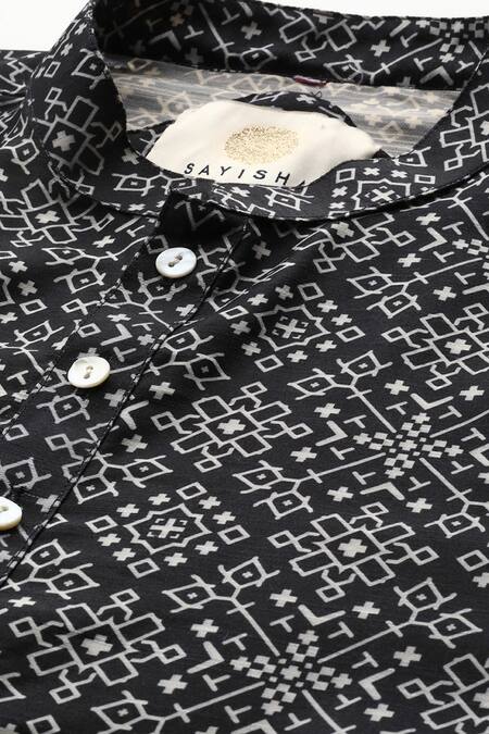 Buy_Sayisha_Black Silk Geometric Printed Kurta _Online_at_Aza_Fashions