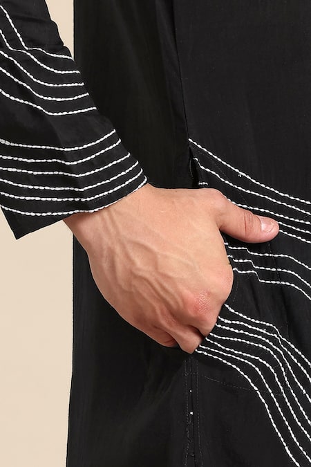 Sayisha_Black Embroidery Kurta _Online_at_Aza_Fashions