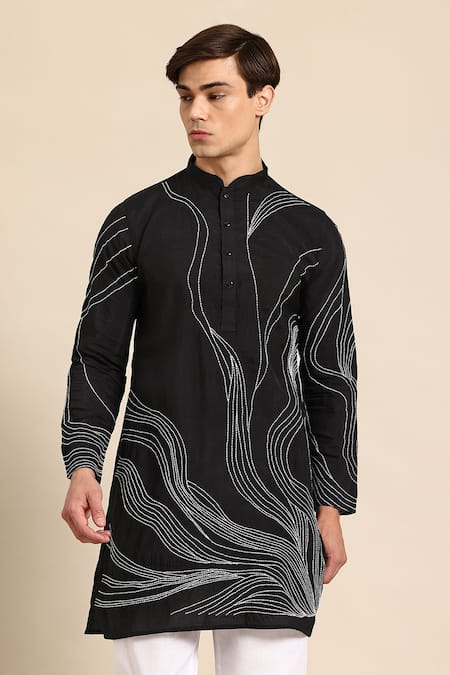 Sayisha Embroidered Kurta 