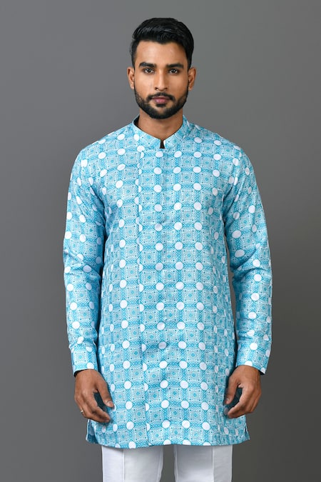 Sayisha Embroidered Kurta 