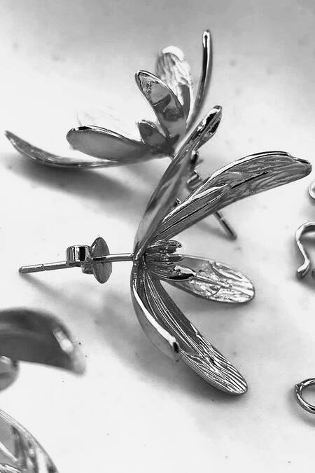 KEFI-CO_Silver Plated Fiore Stud Earrings _Online_at_Aza_Fashions
