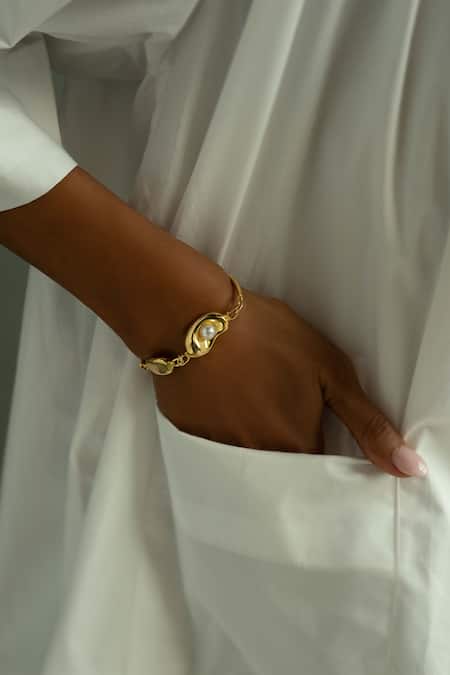 KEFI-CO_Gold Plated Pearls Cosmos Bracelet _Online_at_Aza_Fashions