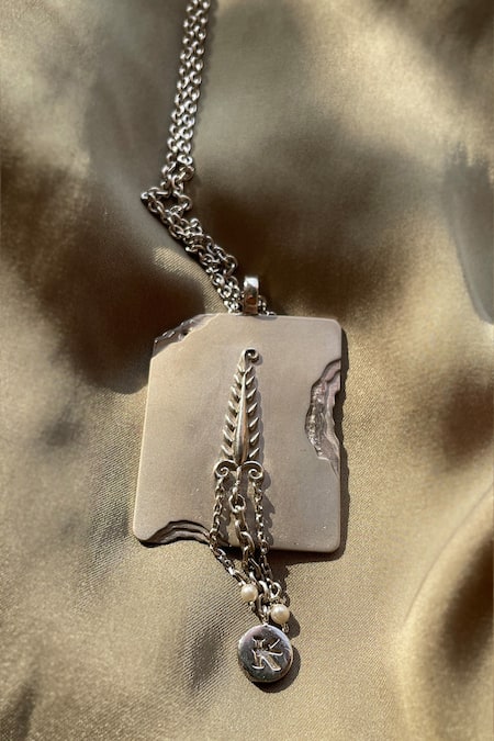 KEFI-CO Kefi Leaf Motif Pendent 