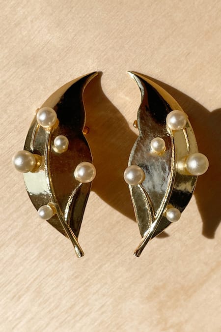 Buy_KEFI-CO_Gold Plated Pearls Ersa Ear Cuffs _Online_at_Aza_Fashions