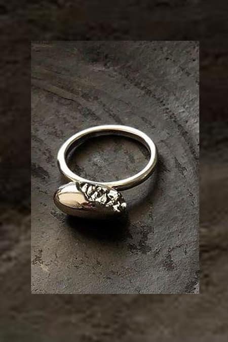 KEFI-CO Imperfect Pebble Ring 