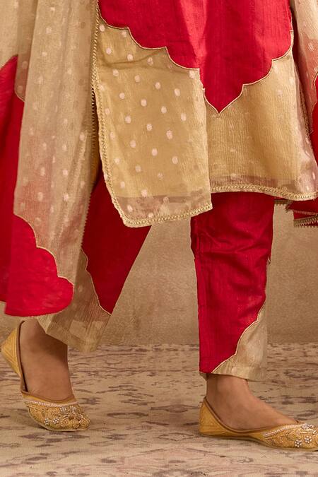 Nero India Red Silk Embroidery, Zari Split V-neck Dori Yoke Scallop Kurta And Pant Set Online at Aza Fashions Nero India_Red Silk Embroidery, Zari Split V-neck Dori Yoke Scallop Kurta And Pant Set _Online_at_Aza_Fashions