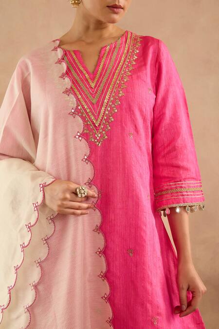 Nero India Off White Chanderi Embroidery Scallop Stripe Dupatta at Aza Fashions Nero India_Off White Chanderi Embroidery Scallop Stripe Dupatta _at_Aza_Fashions