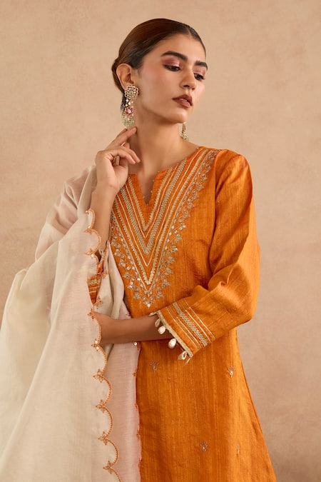 Nero India Scallop Chanderi Stripe Dupatta 