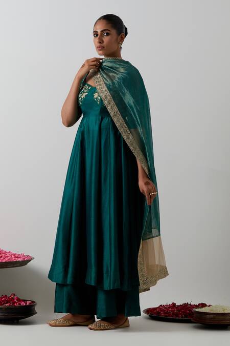 Buy_Vinusto_Green Chanderi Embroidery, Lace, Zari Round Neck Hand Anarkali Set _Online_at_Aza_Fashions