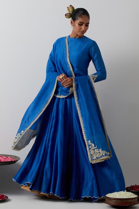 Vinusto Chanderi Silk Embroidered Blouse Lehenga Set 