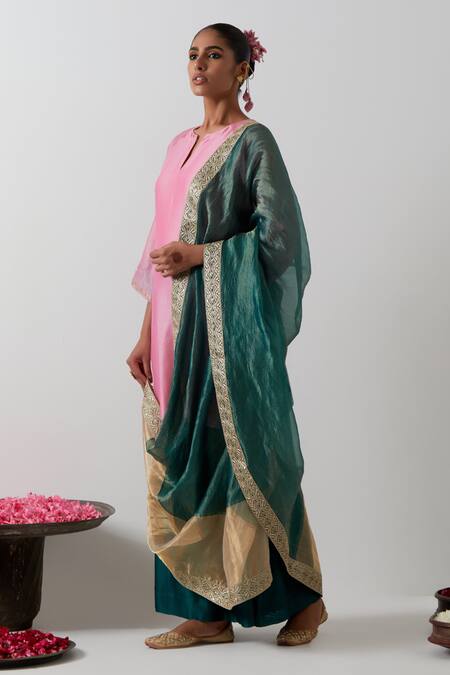 Buy_Vinusto_Pink Chanderi, Silk Embroidery, Lace, Zari Split V-neck Kurta Palazzo Set _Online_at_Aza_Fashions