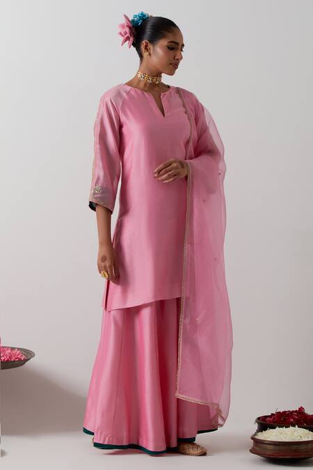 Shop_Vinusto_Pink Chanderi, Silk Embroidery, Zari Split V-neck Floral Kurta Palazzo Set _Online_at_Aza_Fashions