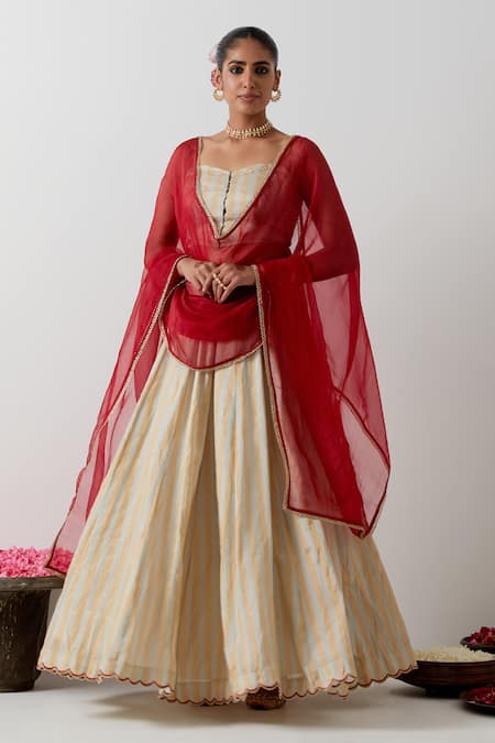Vinusto Zari Striped Lehenga Set With Katan Silk Dupatta 