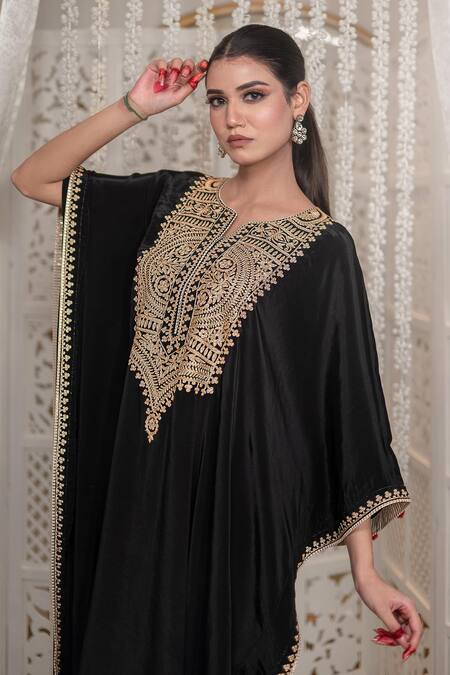 Daljit Sudan_Black Crepe Embroidery, Zari V-neck Thread And Tilla Kaftan _Online_at_Aza_Fashions